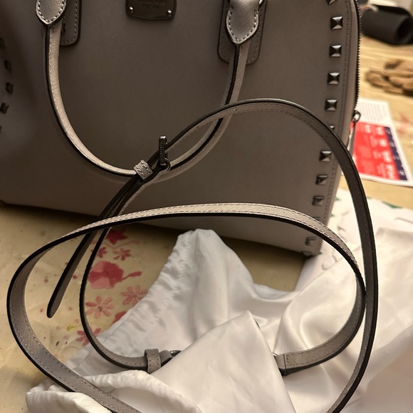 Michael kors genuine bag in an excellent condition - Picture 6 of 9